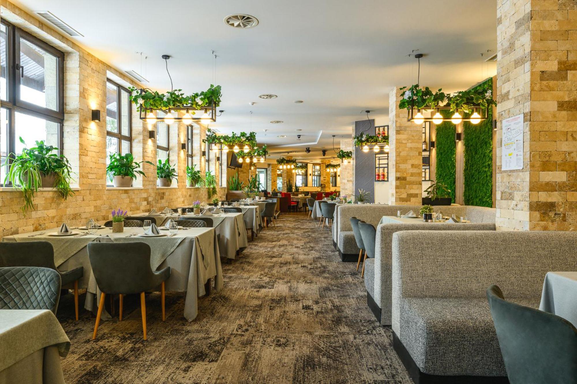 威灵戈拉德大酒店 韦林格勒 外观 照片 Restaurant interior