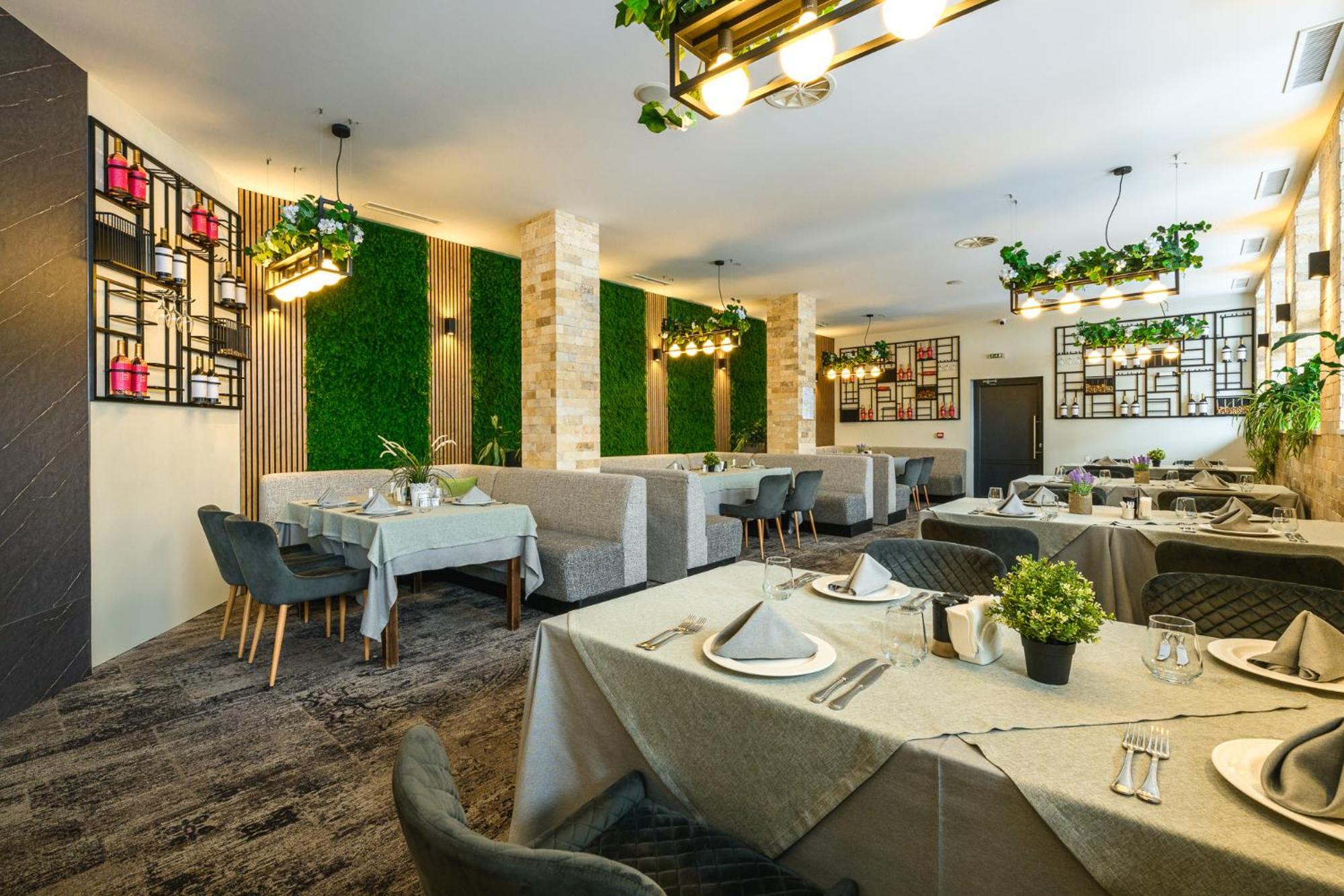 威灵戈拉德大酒店 韦林格勒 外观 照片 Restaurant interior