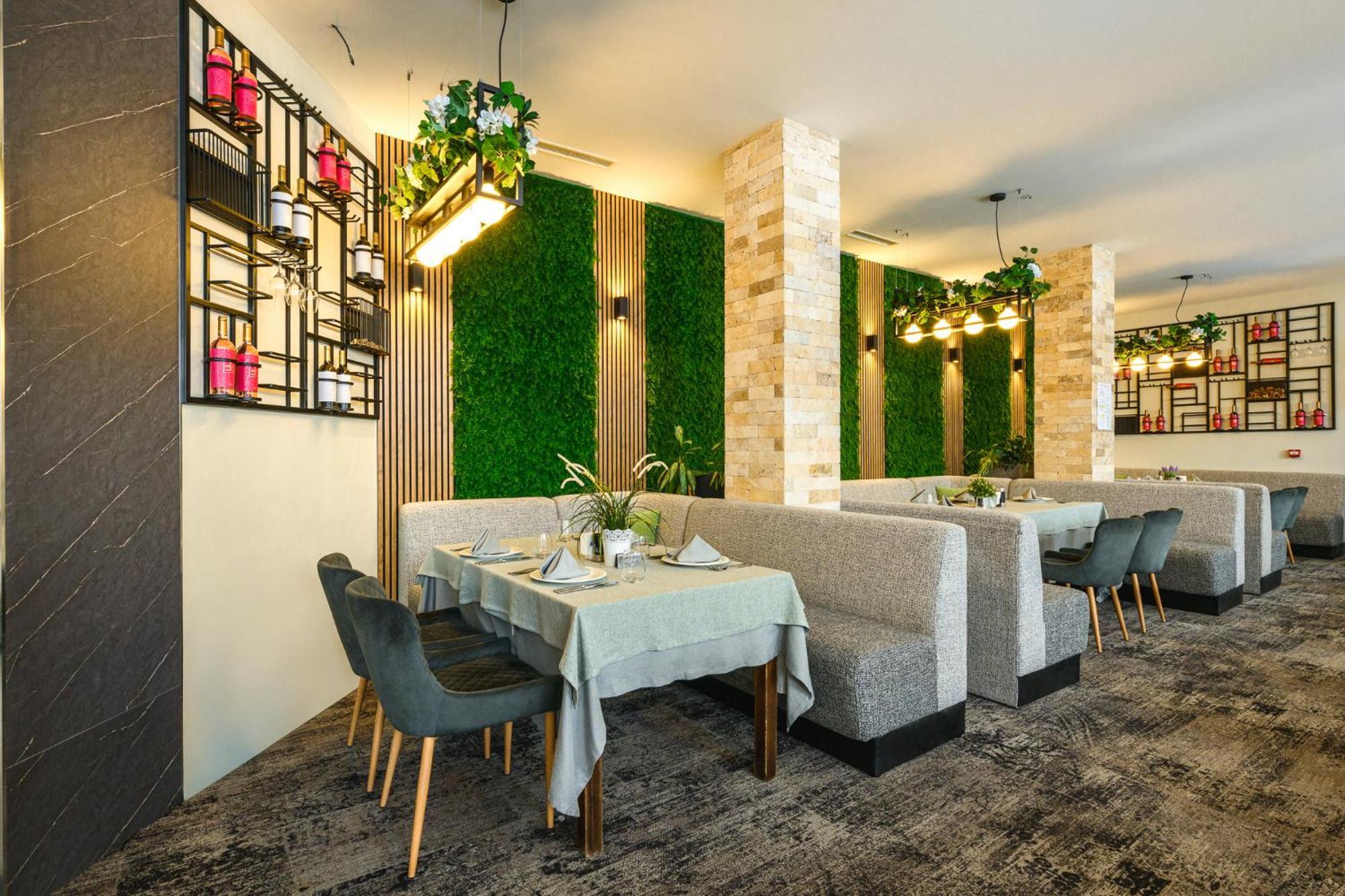 威灵戈拉德大酒店 韦林格勒 外观 照片 Restaurant interior