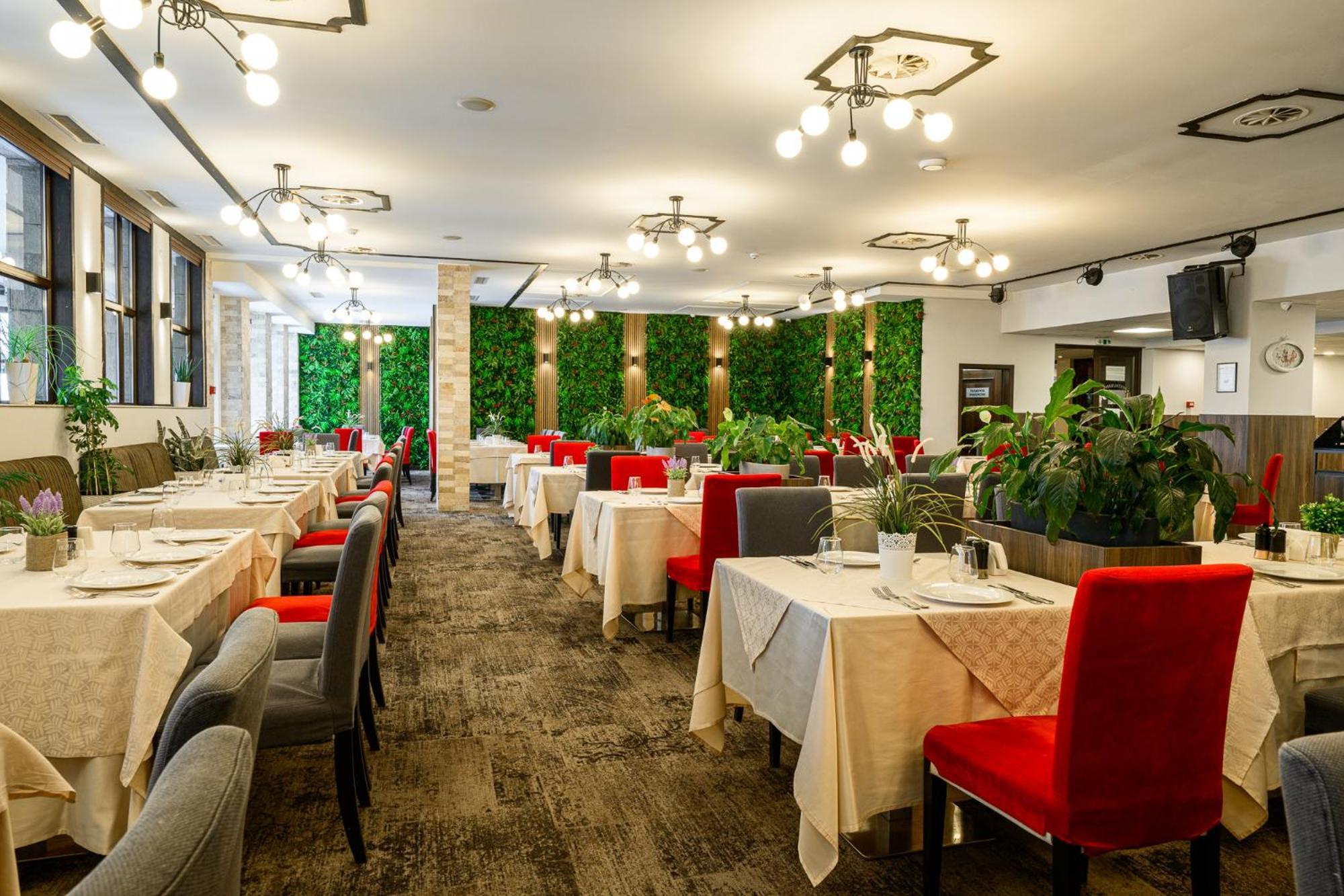 威灵戈拉德大酒店 韦林格勒 外观 照片 Restaurant interior